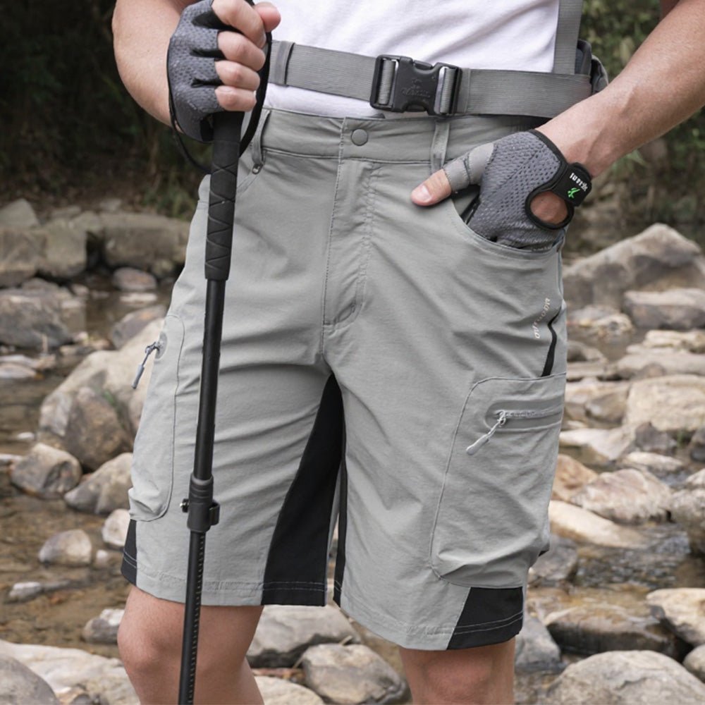 Men’s Knee-Length Cargo Shorts with Zippered Pockets