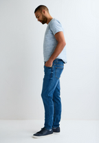 Men’s Slim Fit Denim Jeans With Five Pocket Design