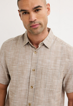 Men’s Textured Short Sleeve Button-Up Shirt With Chest Pocket