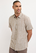 Men’s Textured Short Sleeve Button-Up Shirt With Chest Pocket