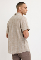 Men’s Textured Short Sleeve Button-Up Shirt With Chest Pocket