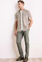 Men’s Vertical Stripe Short Sleeve Button-Up Shirt With Dual Chest Pockets