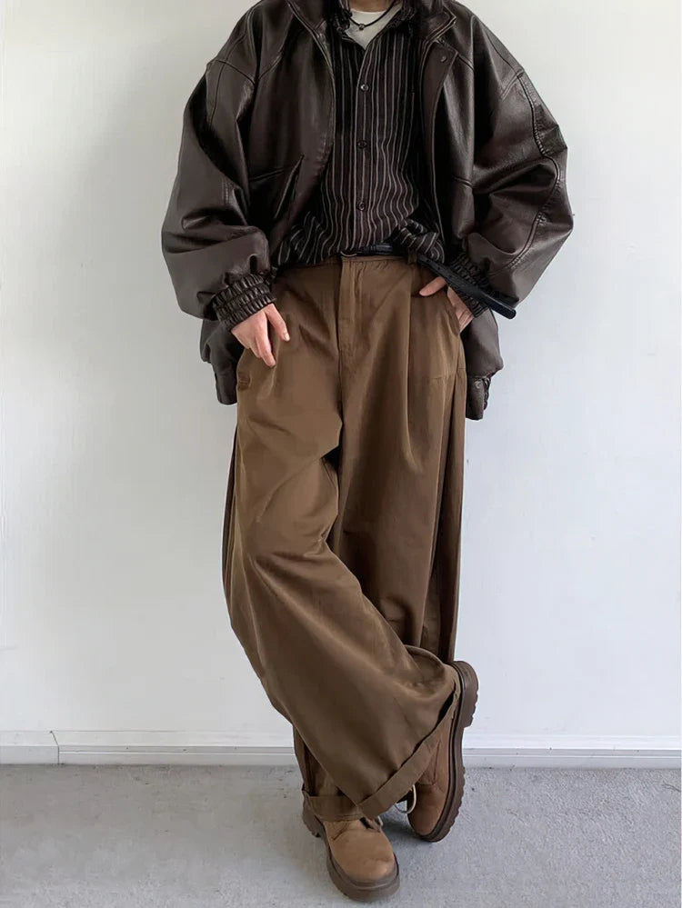Men’s Wide-Leg Pleated Pants