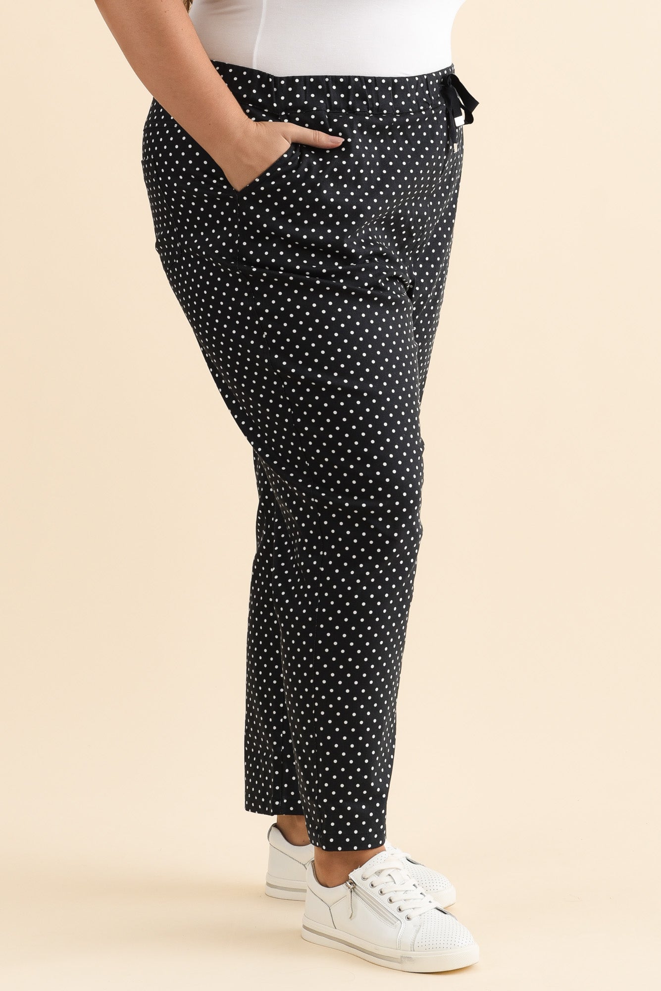 Women’s Drawstring Waist Polka Dot Pants