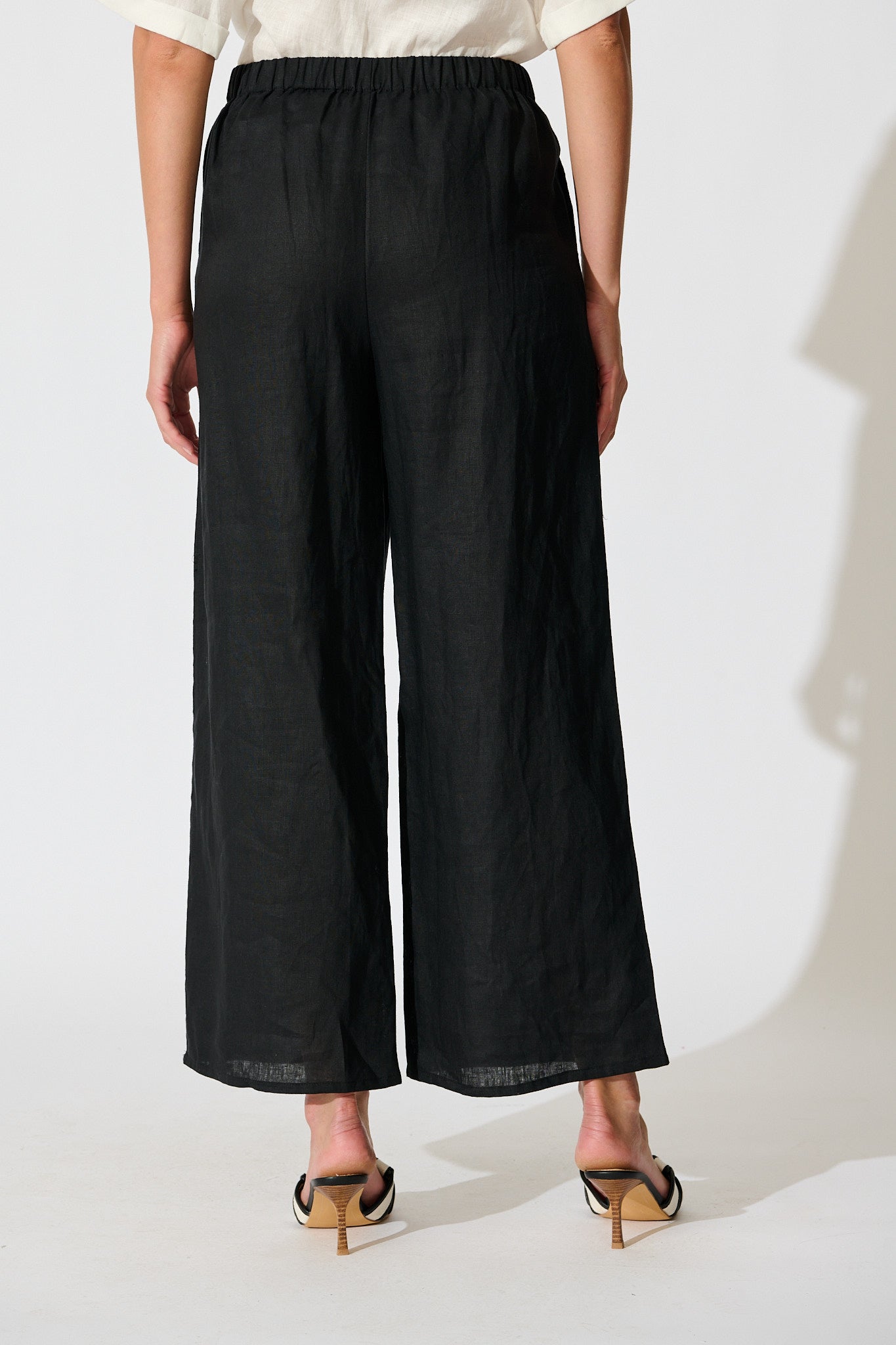 Women's Cropped Wide-Leg Pants with Elasticated Back Waistband and Front Pleats