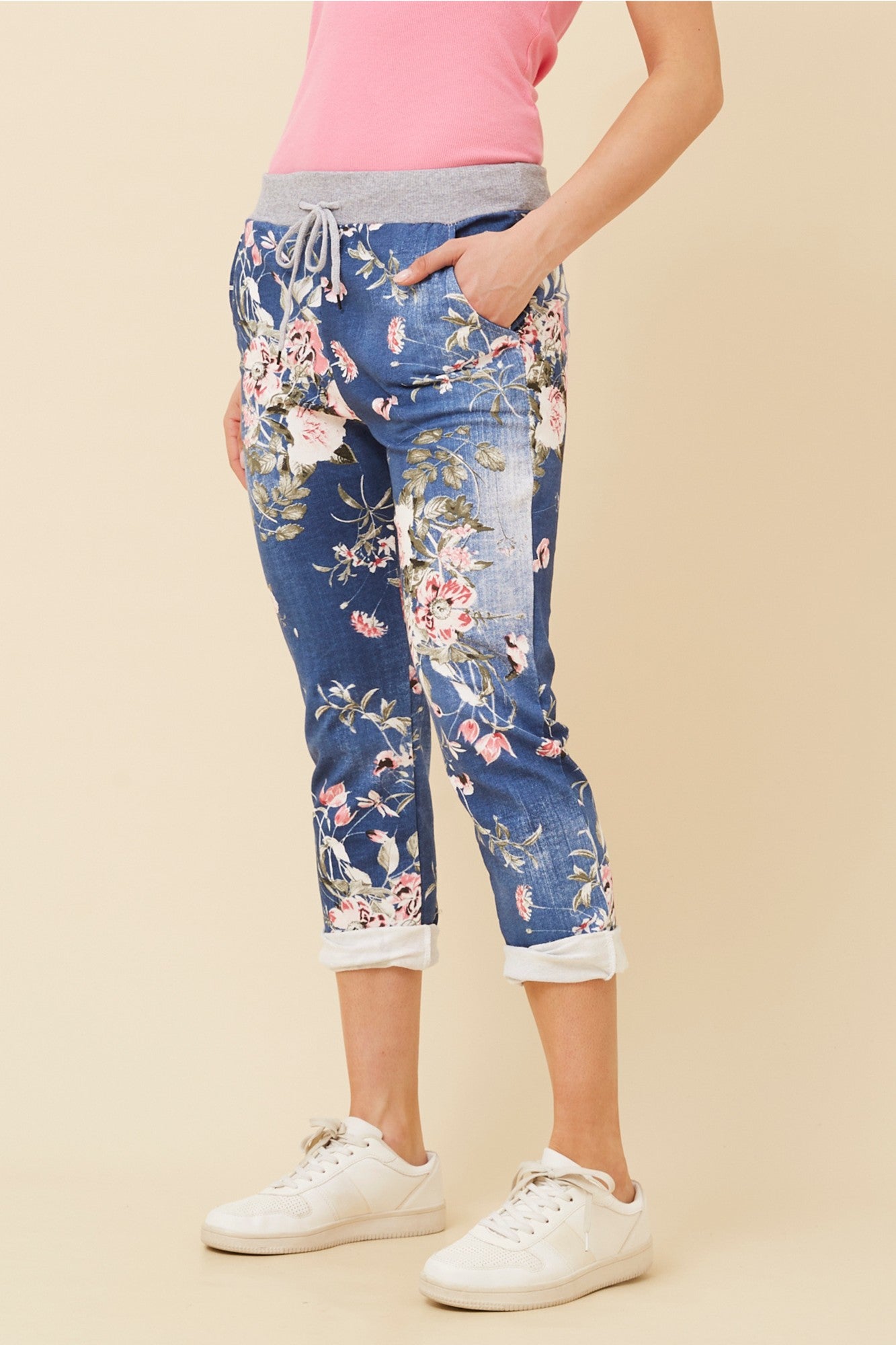 Women’s Floral Print Jogger Pants