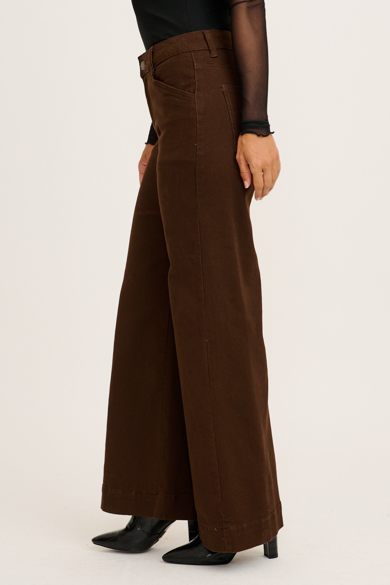 Women's High Rise Wide-Leg Full Length Pants with Seam Detail