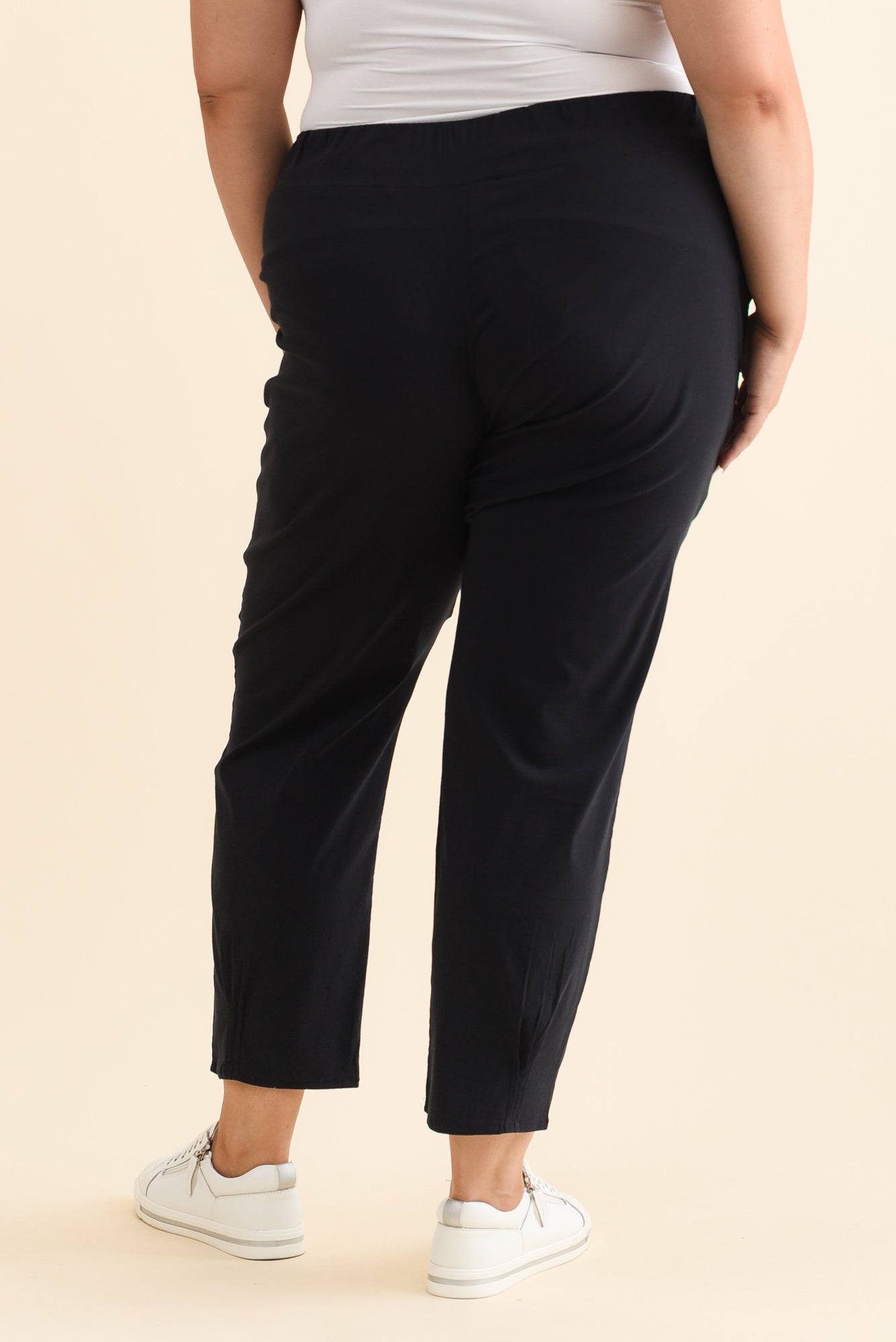 Women’s Navy Elastic Waist Straight Leg Pants