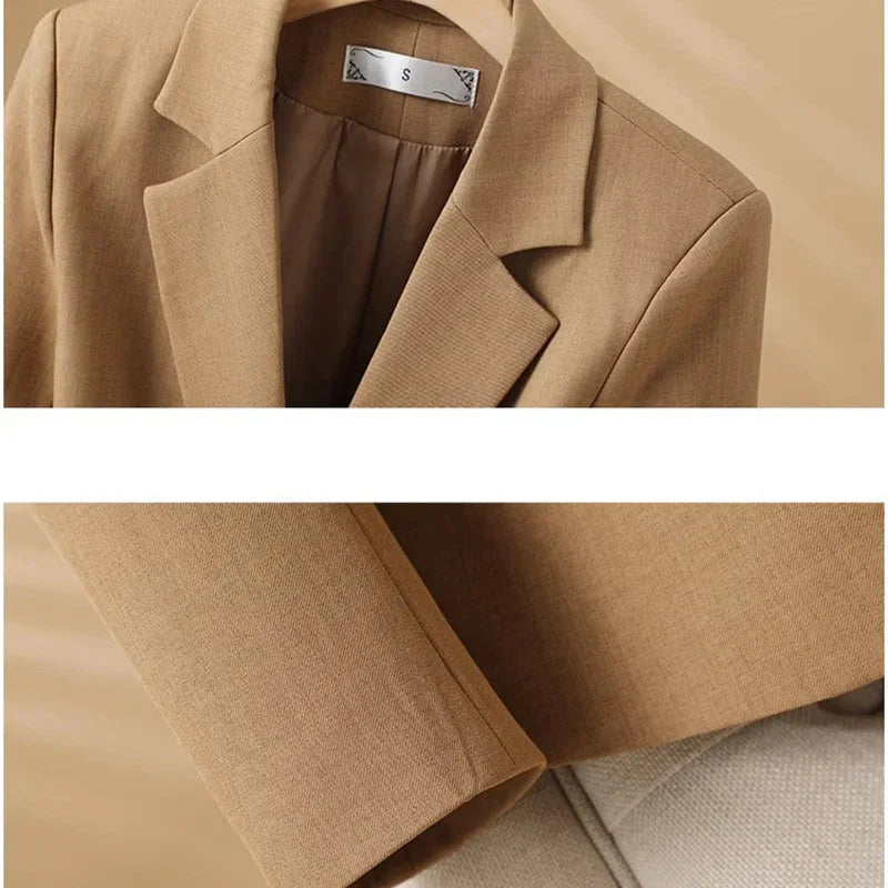 Women’s Notch Lapel Blazer with Single Button Closure and Flap Pockets