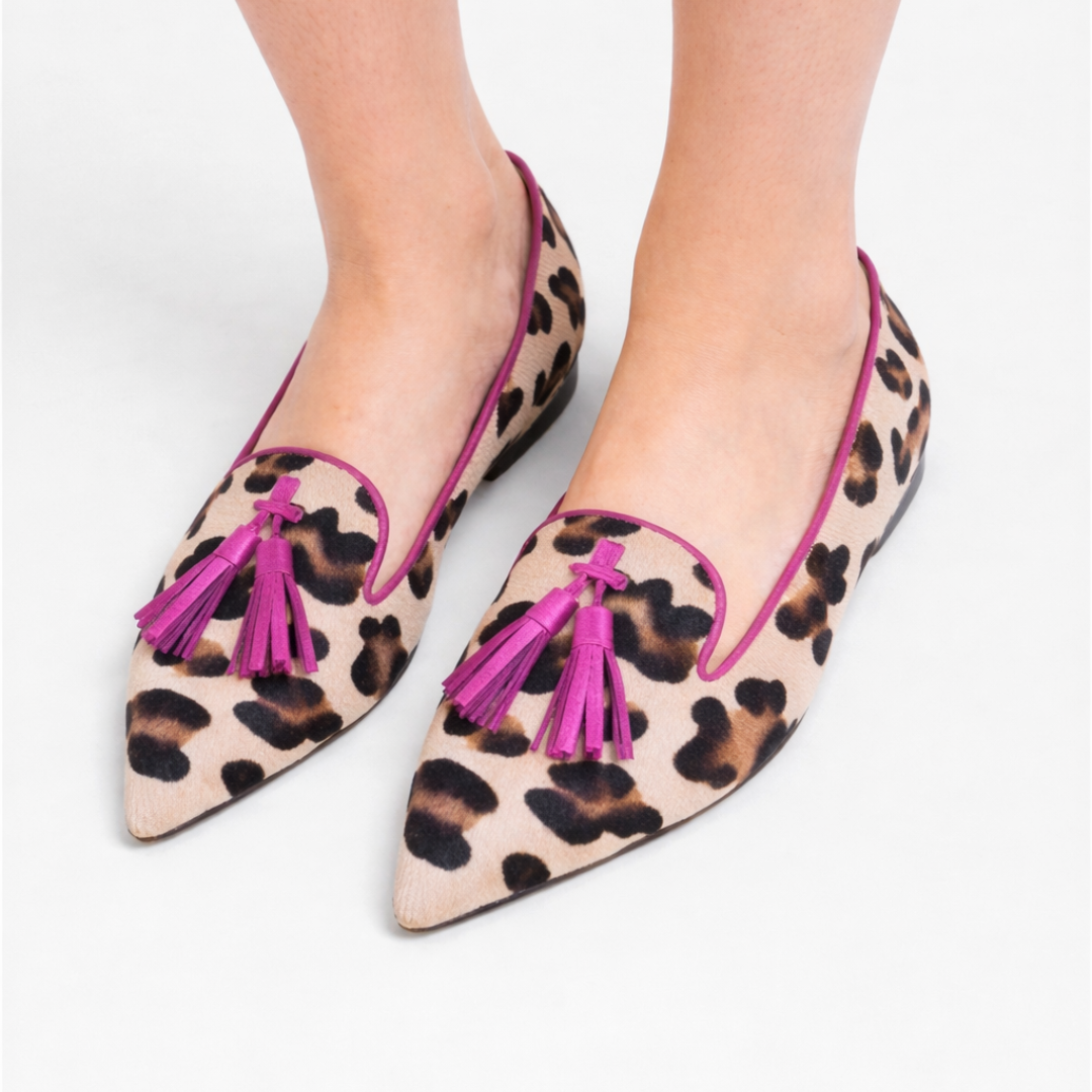 Women’s Pointed Toe Tassel Slip-On Flats with Contrast Piping