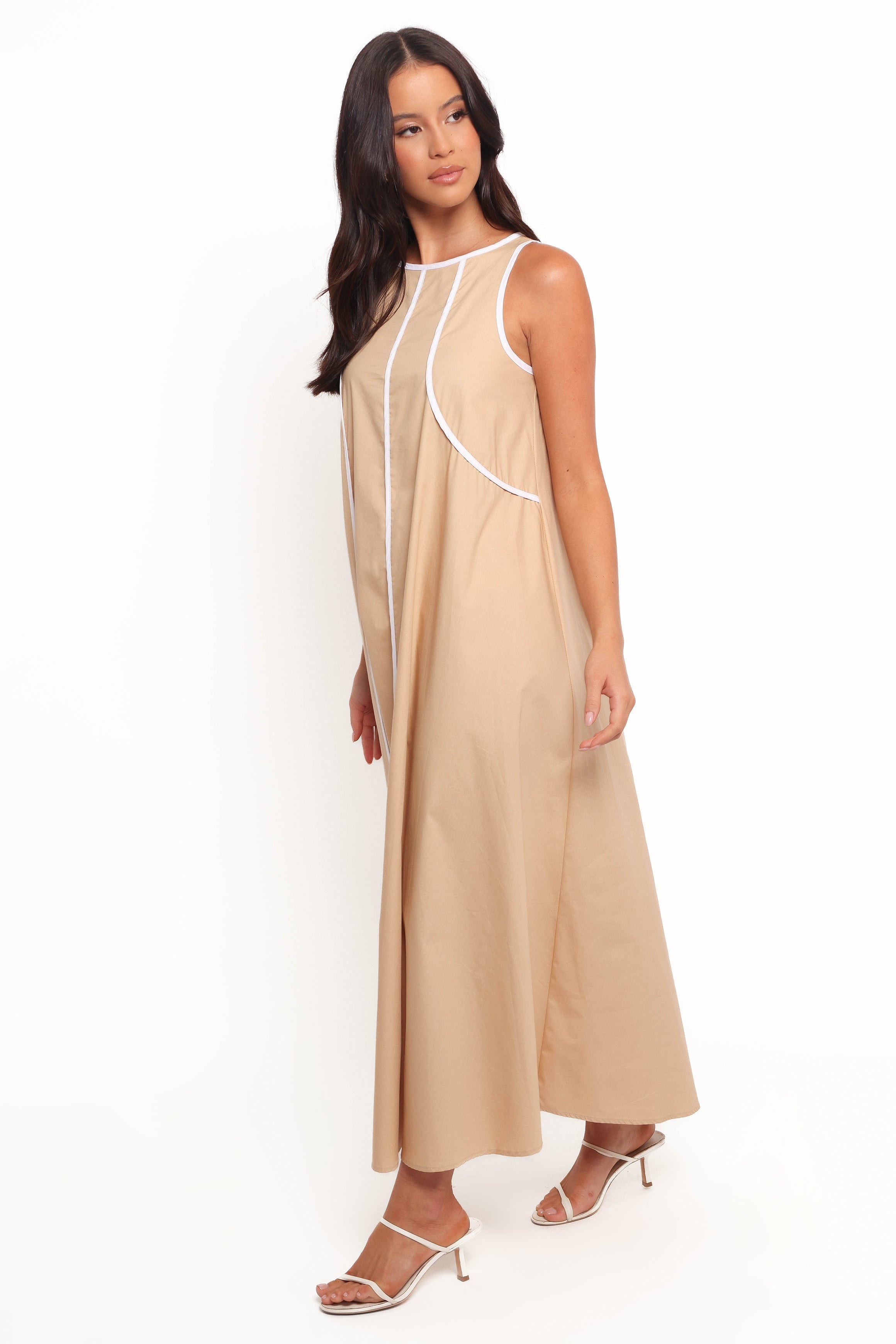 Women’s Sleeveless Contrast Trim Maxi Dress