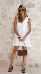 Women’s Sleeveless V-Neck Dress