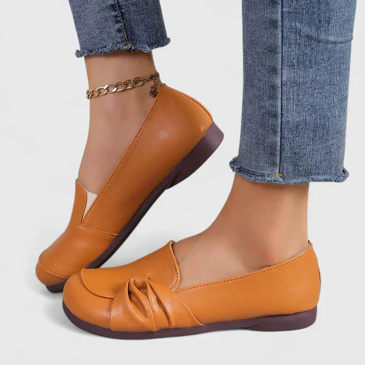 Women’s Round Toe Knot Detail Slip-On Flats with Smooth Upper