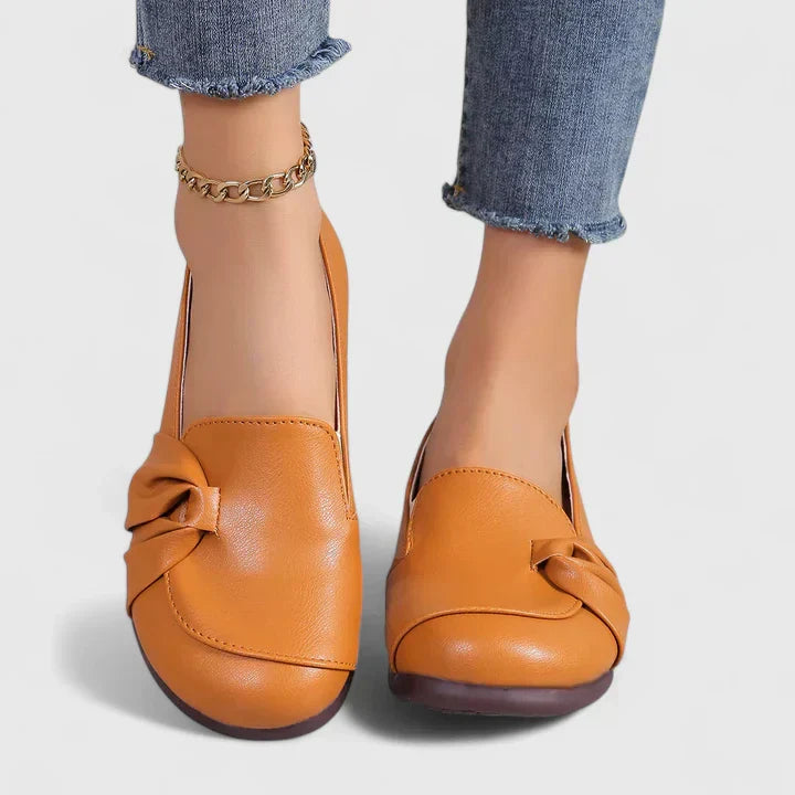 Women’s Round Toe Knot Detail Slip-On Flats with Smooth Upper