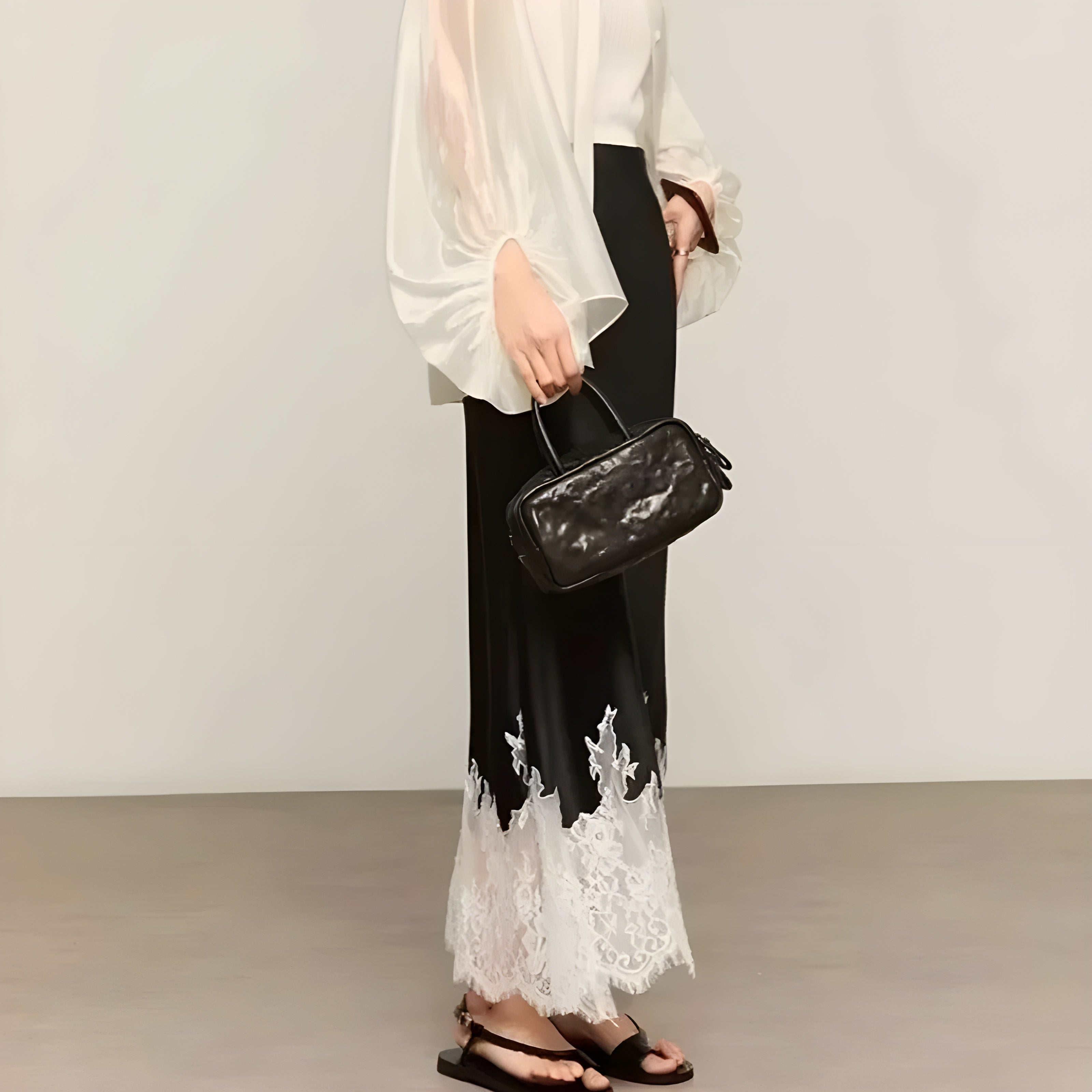 Women’s Straight Silhouette Lace Hem Midi Skirt