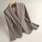 Women’s Tailored Single-Button Blazer with Notch Lapel and Patch Pockets